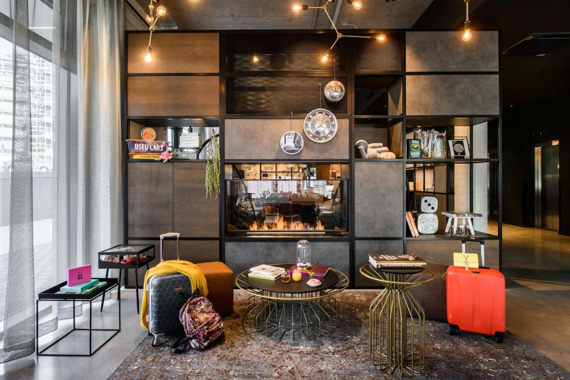 Moxy Stuttgart Feuerbach Hotel Bagian luar foto